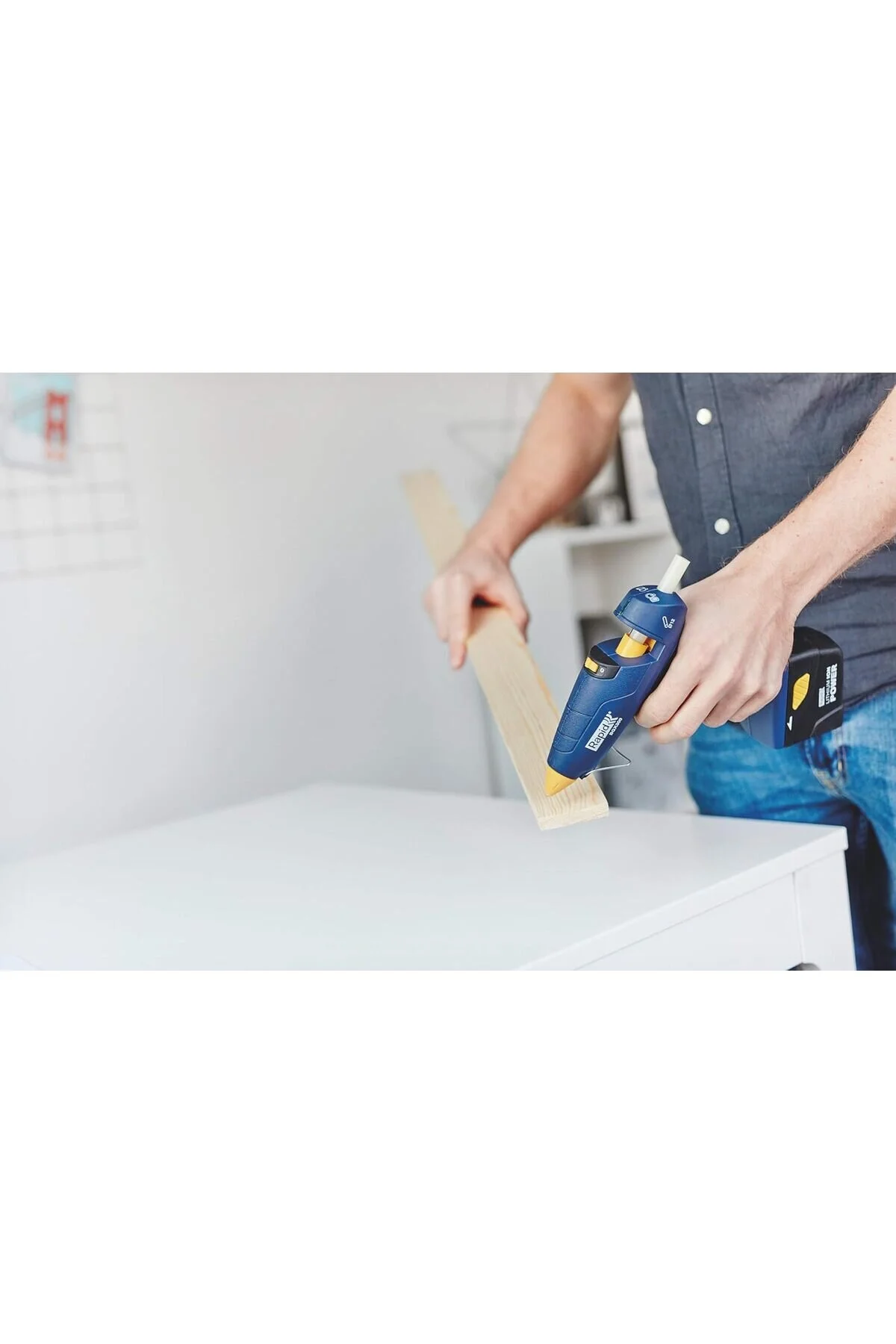 Rapid BGX300 Cordless Hot Glue Gun, 7.4V Lithium-Ion Battery, Fast Heating, 12mm Glue Sticks, 100 g/h Glue Output, Blue - Image 3