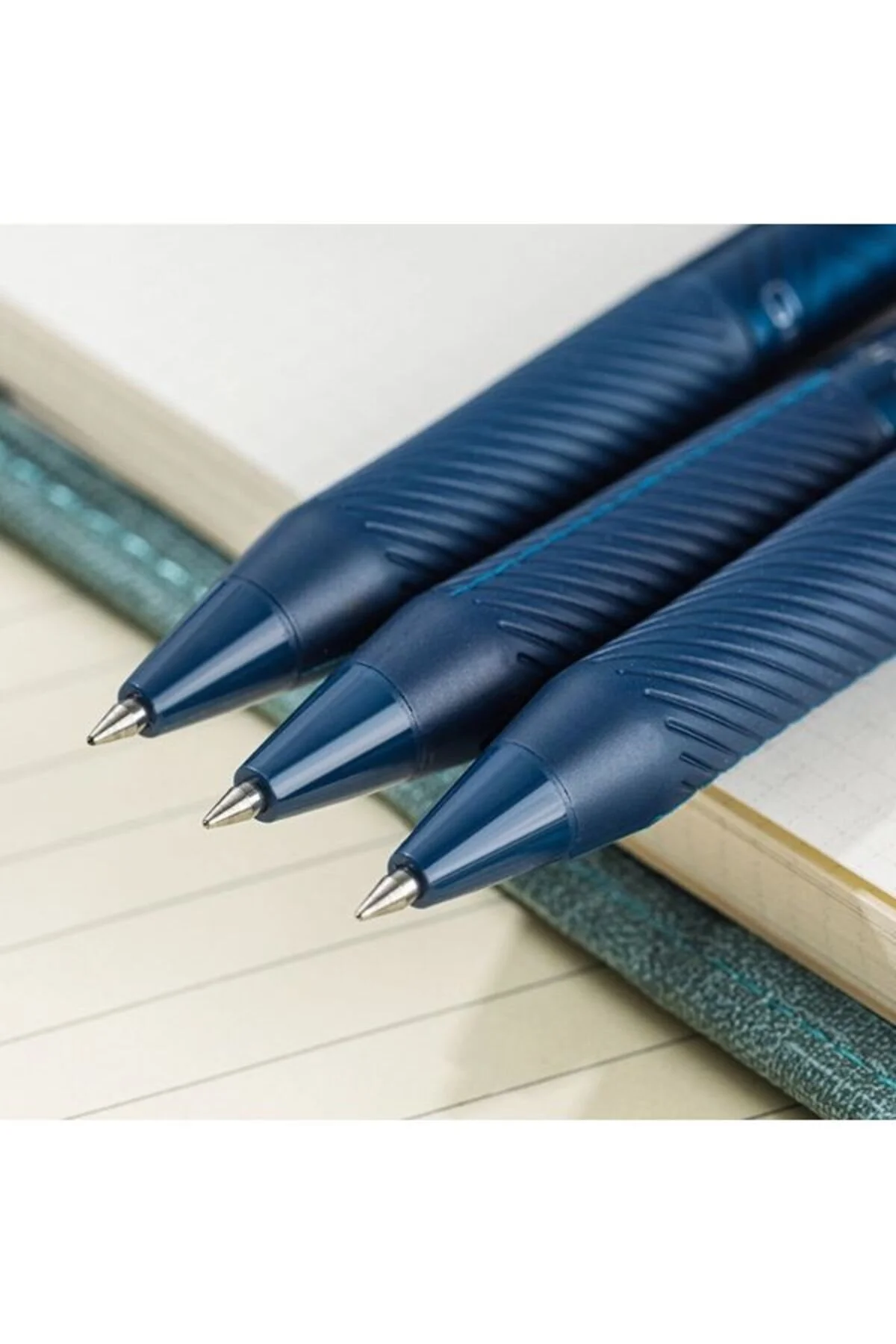 Deli Geni G80-BL Retractable Gel Pens, 0.7mm Bullet Tip, Blue Ink, Comfortable Grip, Pack of 12 - Image 7