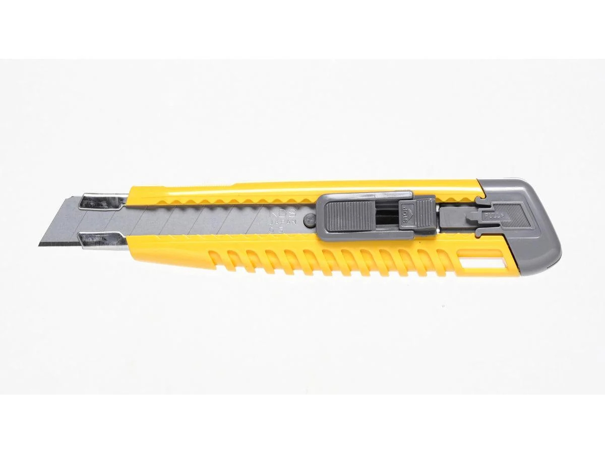 KDS L-11YE Safety L Utility Knife – 18mm Retractable Blade, Yellow Handle - Image 6