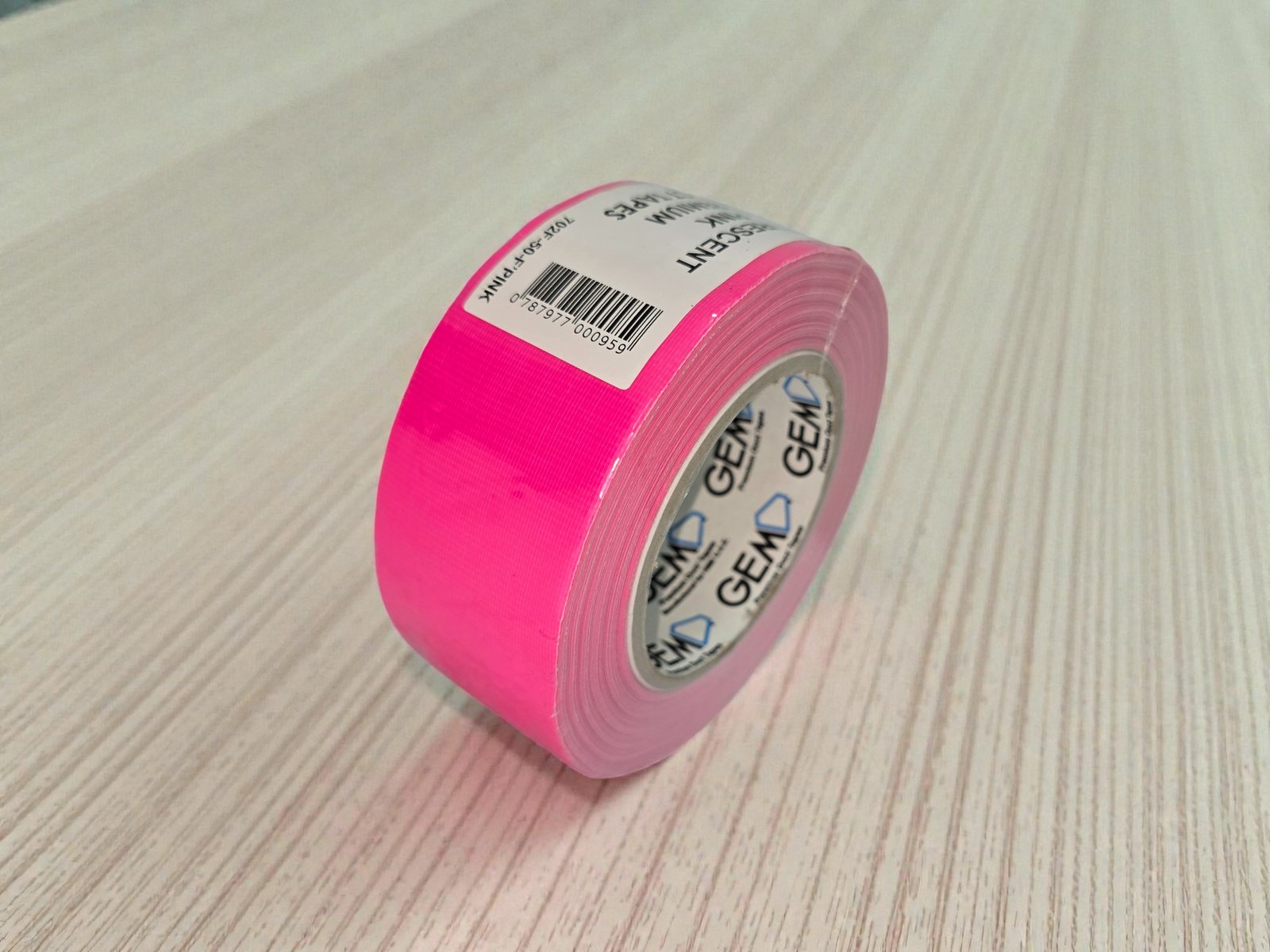 702F-50-F'Pink GEM Premium Fluorescent Pink Duct / Cloth Tape, 50mm x 25m – Strong, Durable & Reinforced Adhesive Tape - Image 5